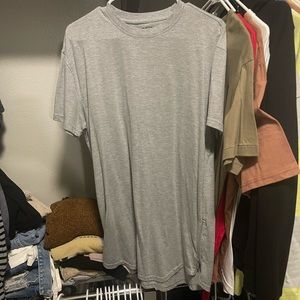 Large Grey hemmed tee with zippers